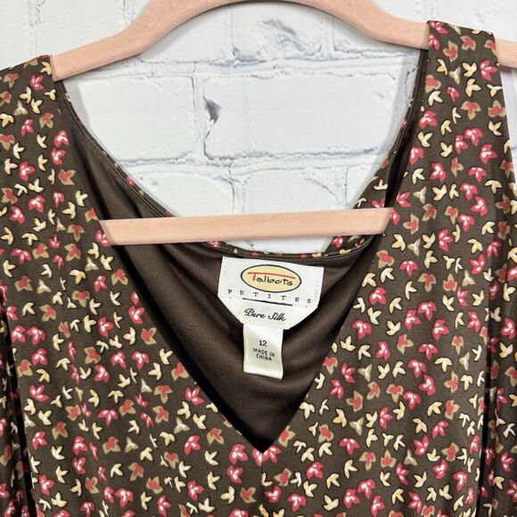 Talbots Babydoll Blouse Women Size 12 100% Silk Sleeveless Floral Boho Y2K Top - Picture 4 of 9